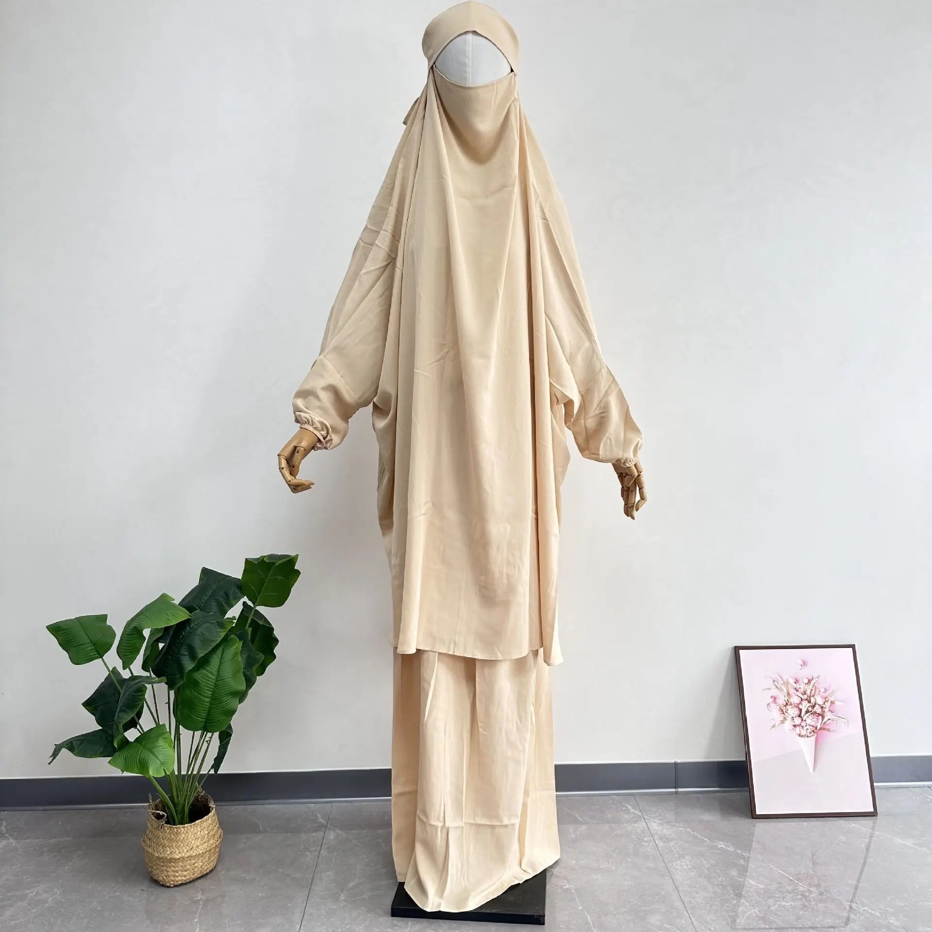 Sana Abaya