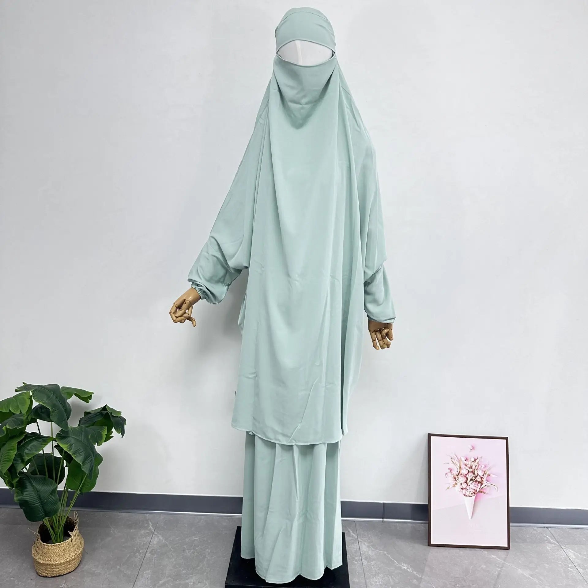 Sana Abaya